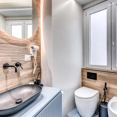 Gramsci Boutique - Sofia Naples