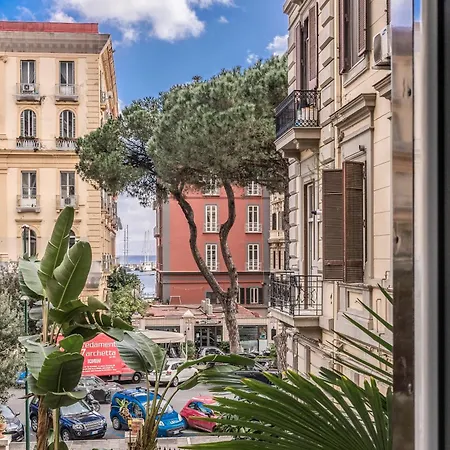 Gramsci Boutique - Sofia * Neapel