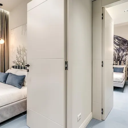 Gramsci Boutique - Sofia * Неаполь